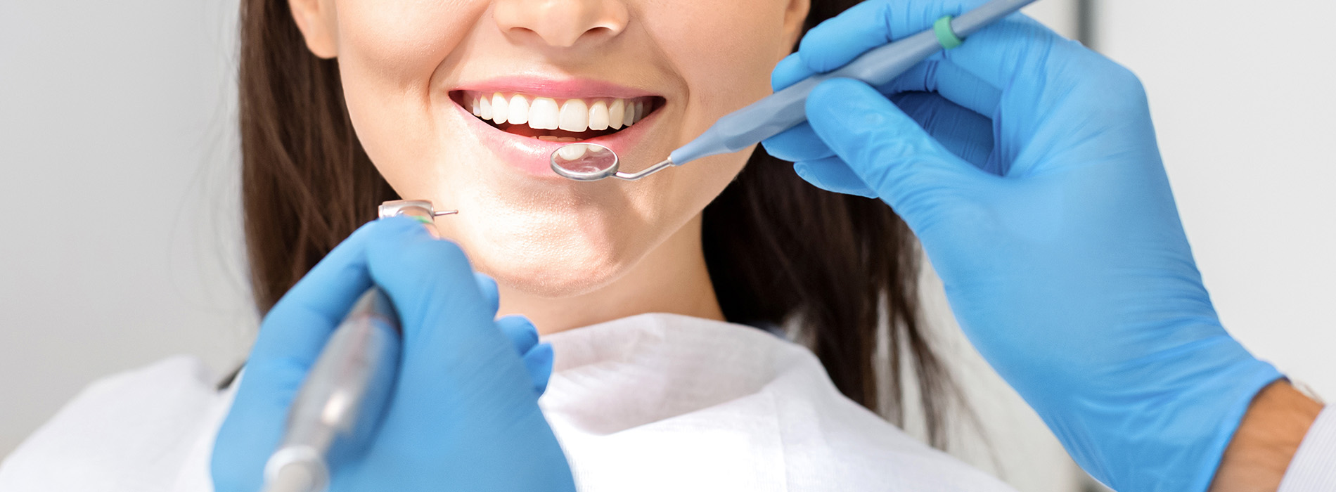 mediDental care | Periodontal Treatment, Teeth Whitening and Dental Extractions